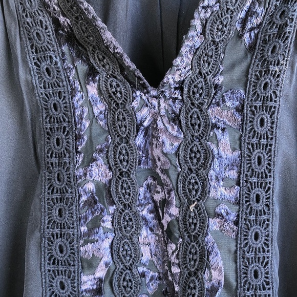 Chico’s navy blue boho lace blouse - Picture 6 of 8